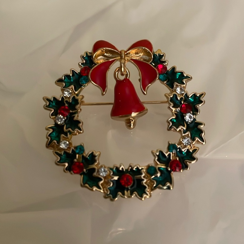 Christmas Tree 🎄 Wreath Holiday Pin